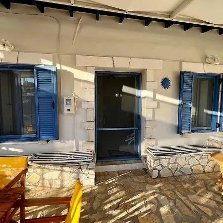 Joanna Seaside House Ferienhaus Meganisi