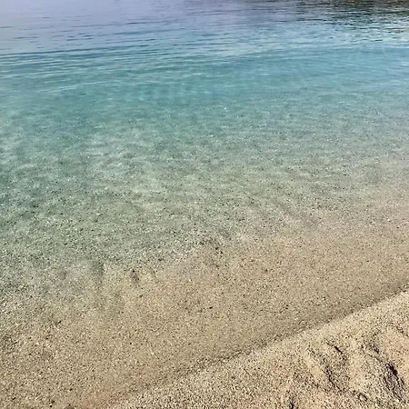 בית נופש Joanna Seaside House מגאניסי